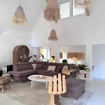 Villa Tapadla Tapadla