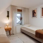 Villa Tapadla Holiday home *