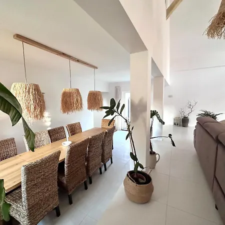 Villa Tapadla